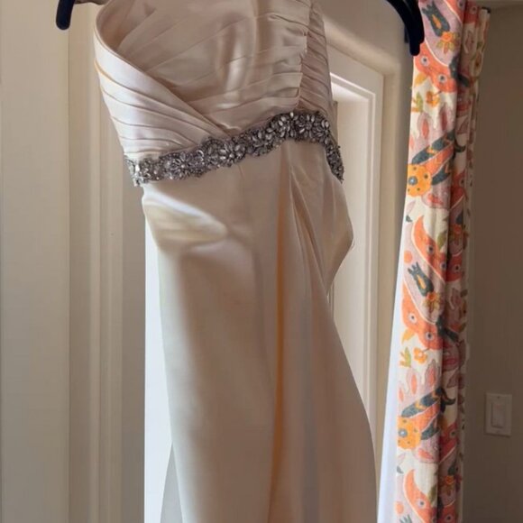 WEDDING GOWN - Priscilla of Boston - size 8 - Picture 7 of 7